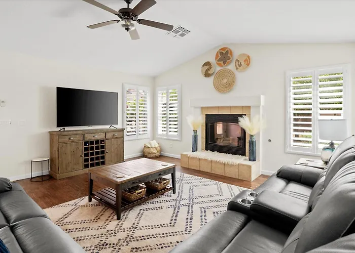 Cobblestone Corner Holiday home *